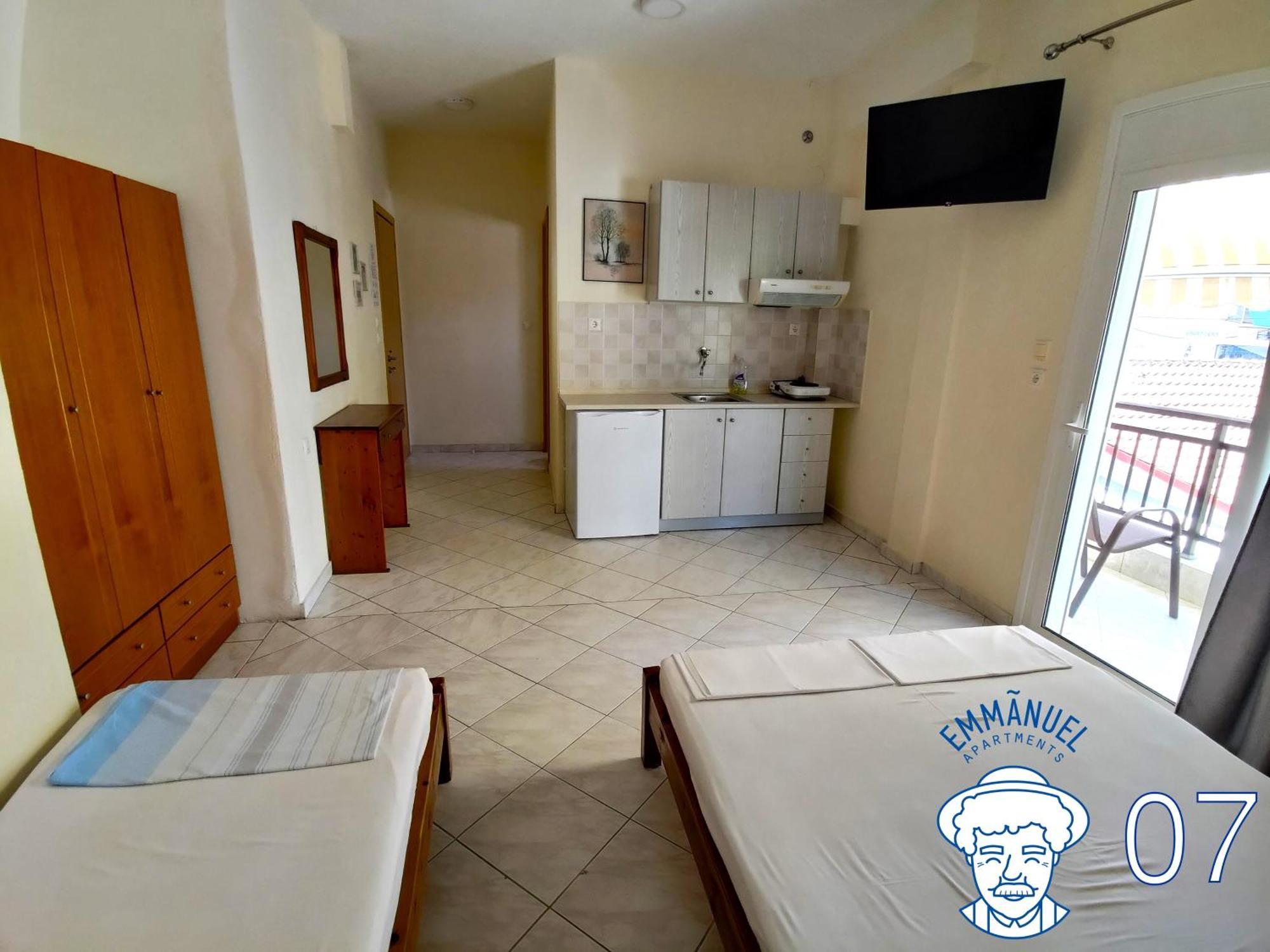 Emmanuel Apartments Paralía Екстериор снимка